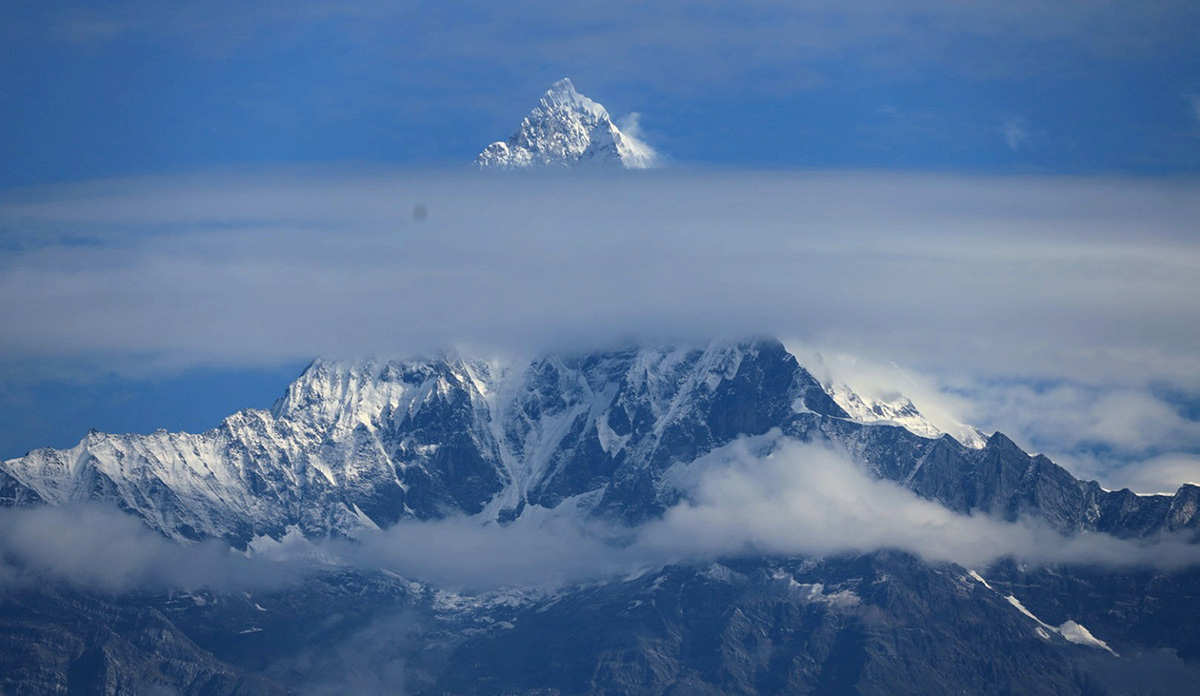 माछापुच्छ्रे हिमाल